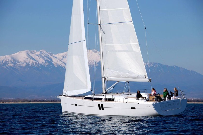 Парусная яхта Hanse