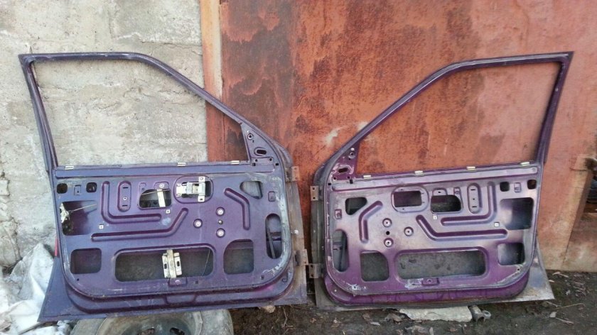 Дверь ИЖ Ода 2126