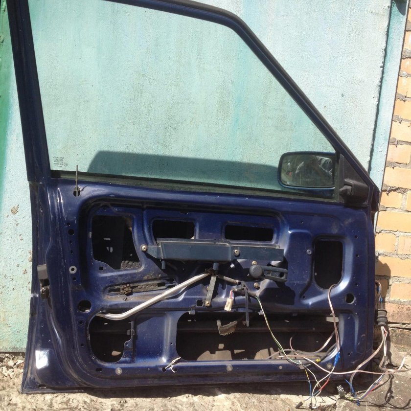 Дверь Вольво 940