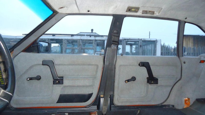 Москвич 2141 салон багажник