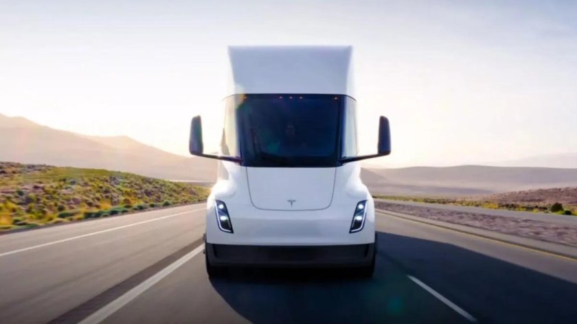 Tesla Semi кабина