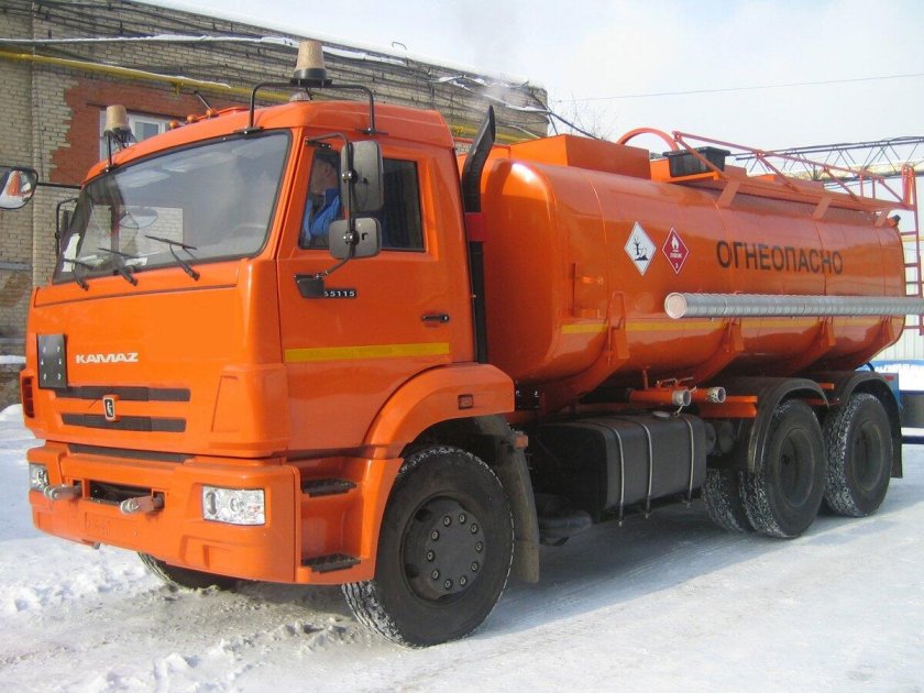 Автотопливозаправщик КАМАЗ 65115
