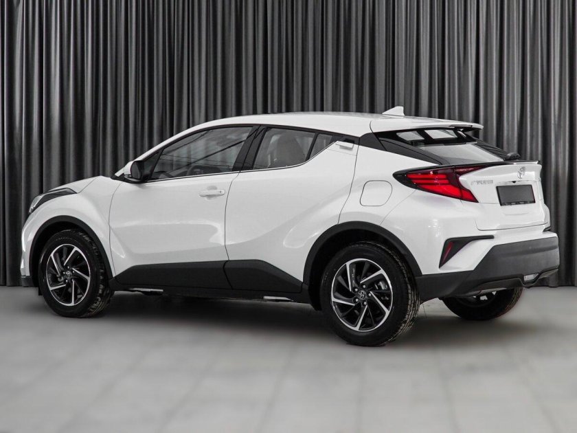 Тойота chr 2025