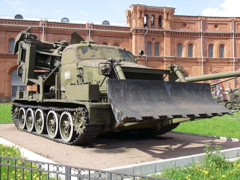 Инженерная машина МДК 2м