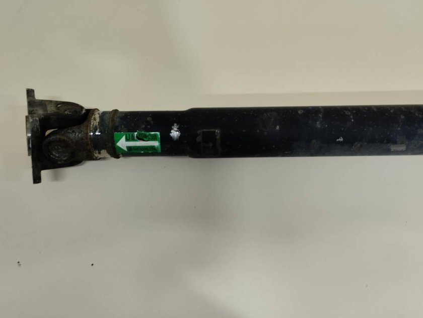 Вал карданный передний