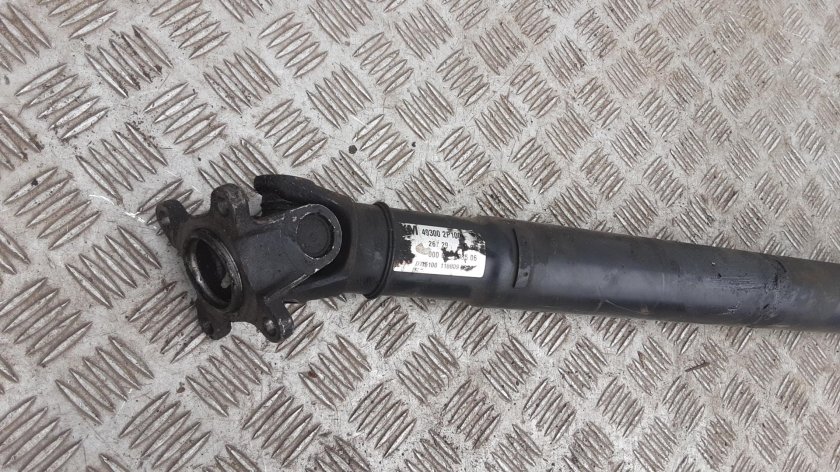 Карданный вал передний