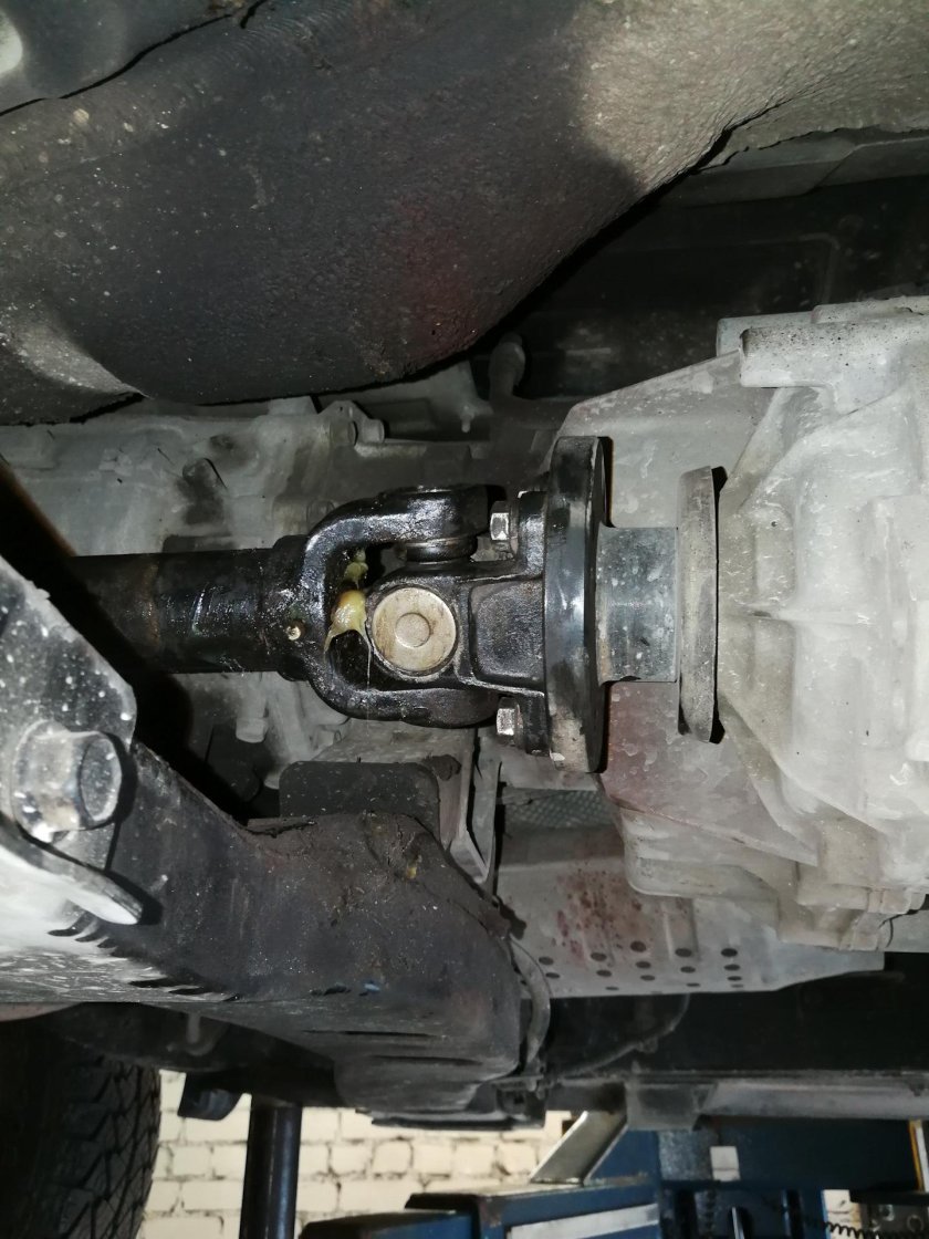 Соренто 2007 дизель 2.5 передний кардан