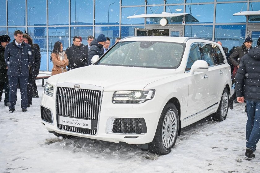 Кроссовер Аурус комендант