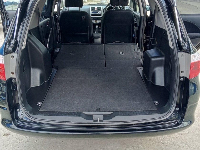 Honda fit shuttle 2012 багажник