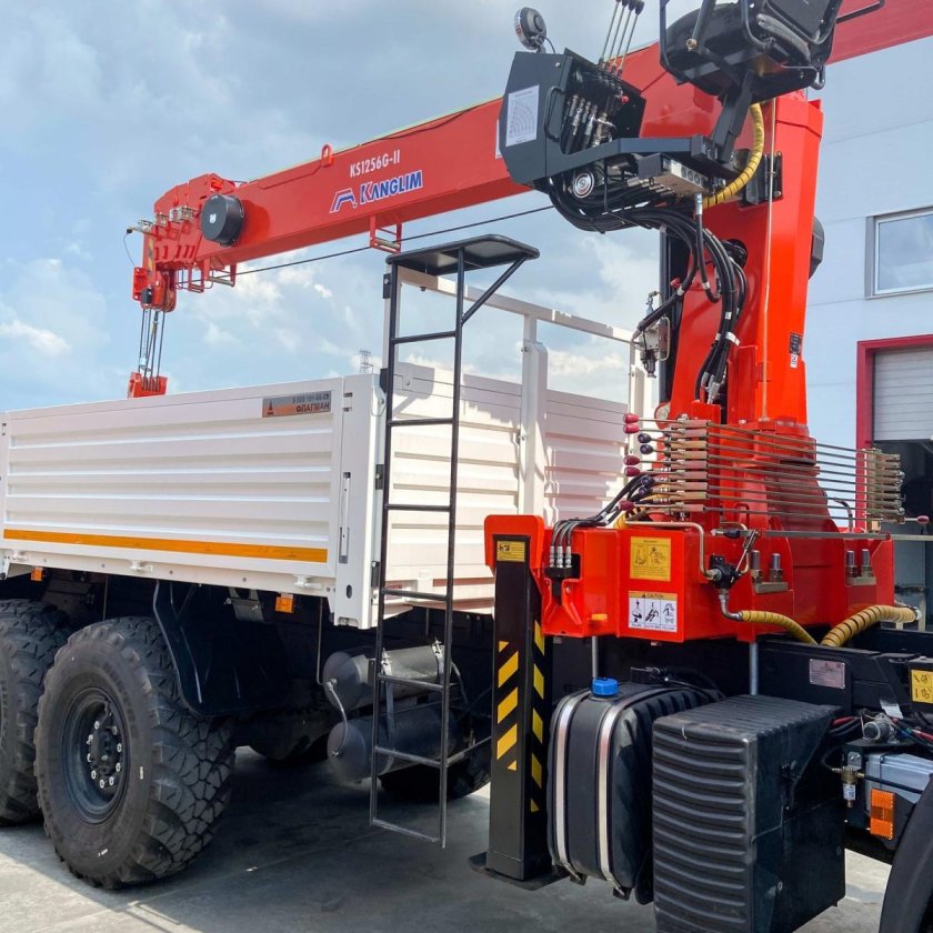 Камаз 43118 с кму