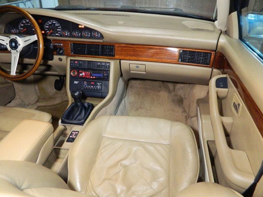 Audi 200 quattro салон