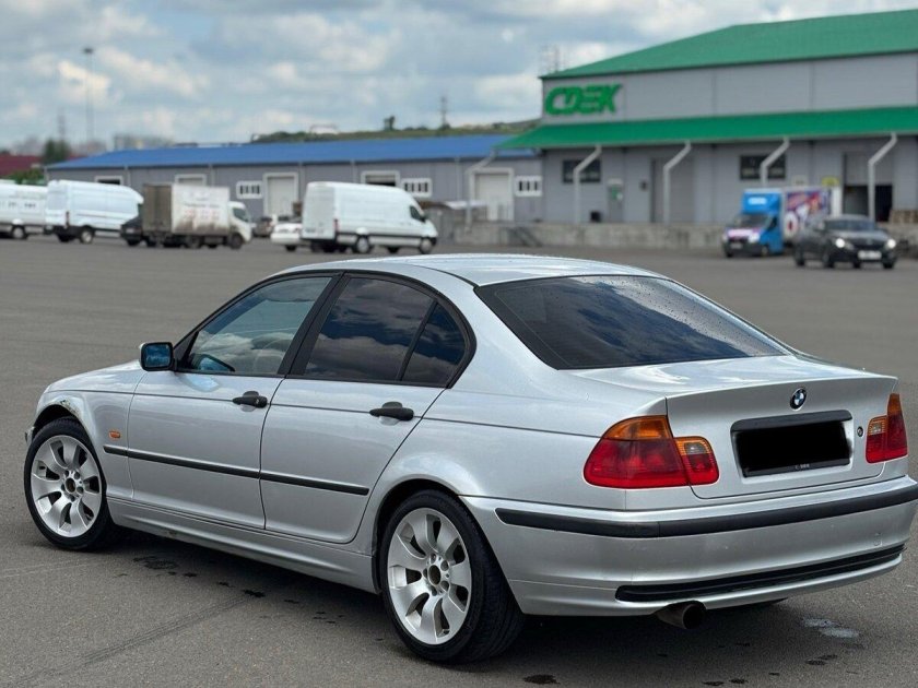 Бмв 330 2000