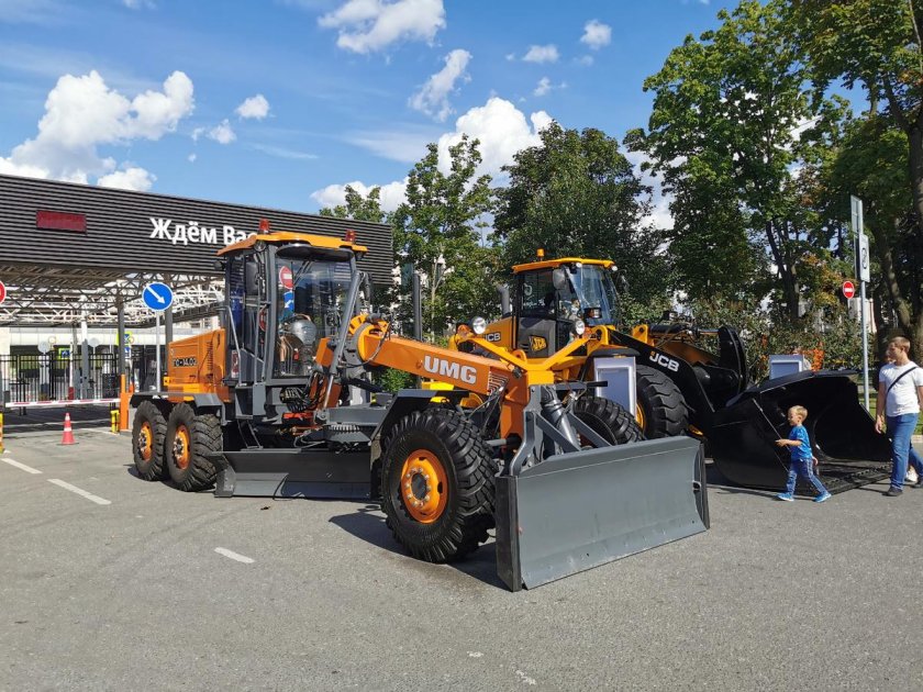 Автогрейдер umg - гс-14.02