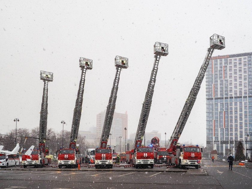 Выставка пожарной техники в Москве
