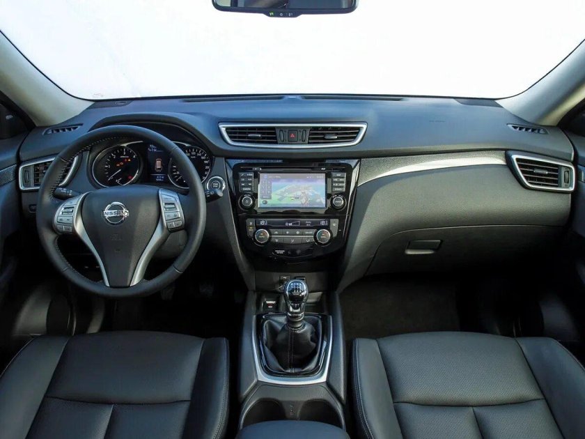 Nissan x-Trail 2015 салон