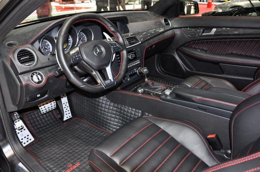 Мерседес c63s Brabus салон