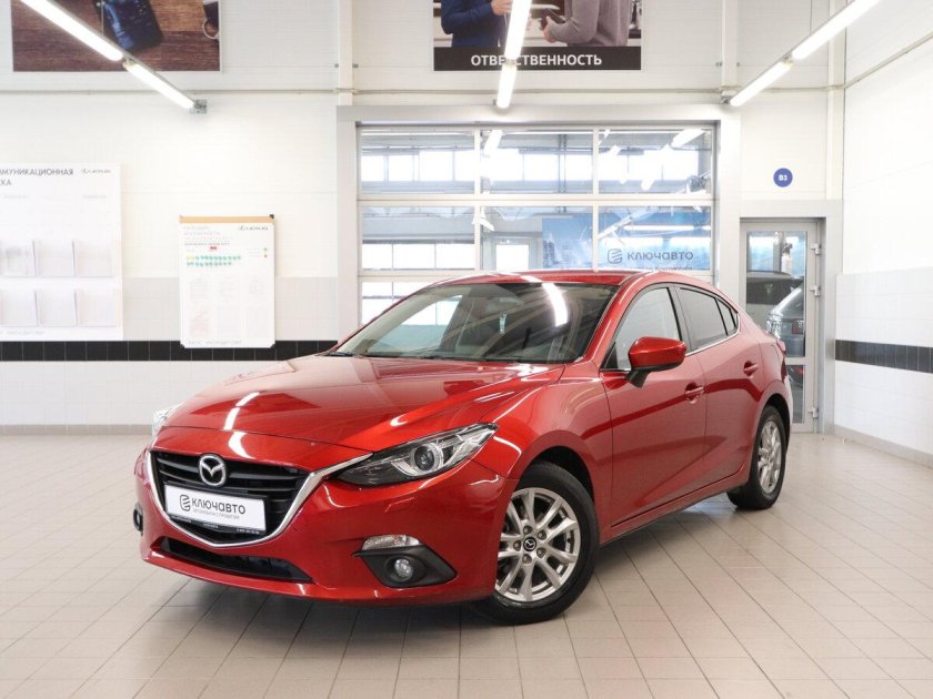 Мазда 3 2013 года
