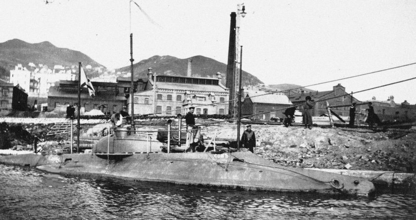 Подводная лодка сом 1904