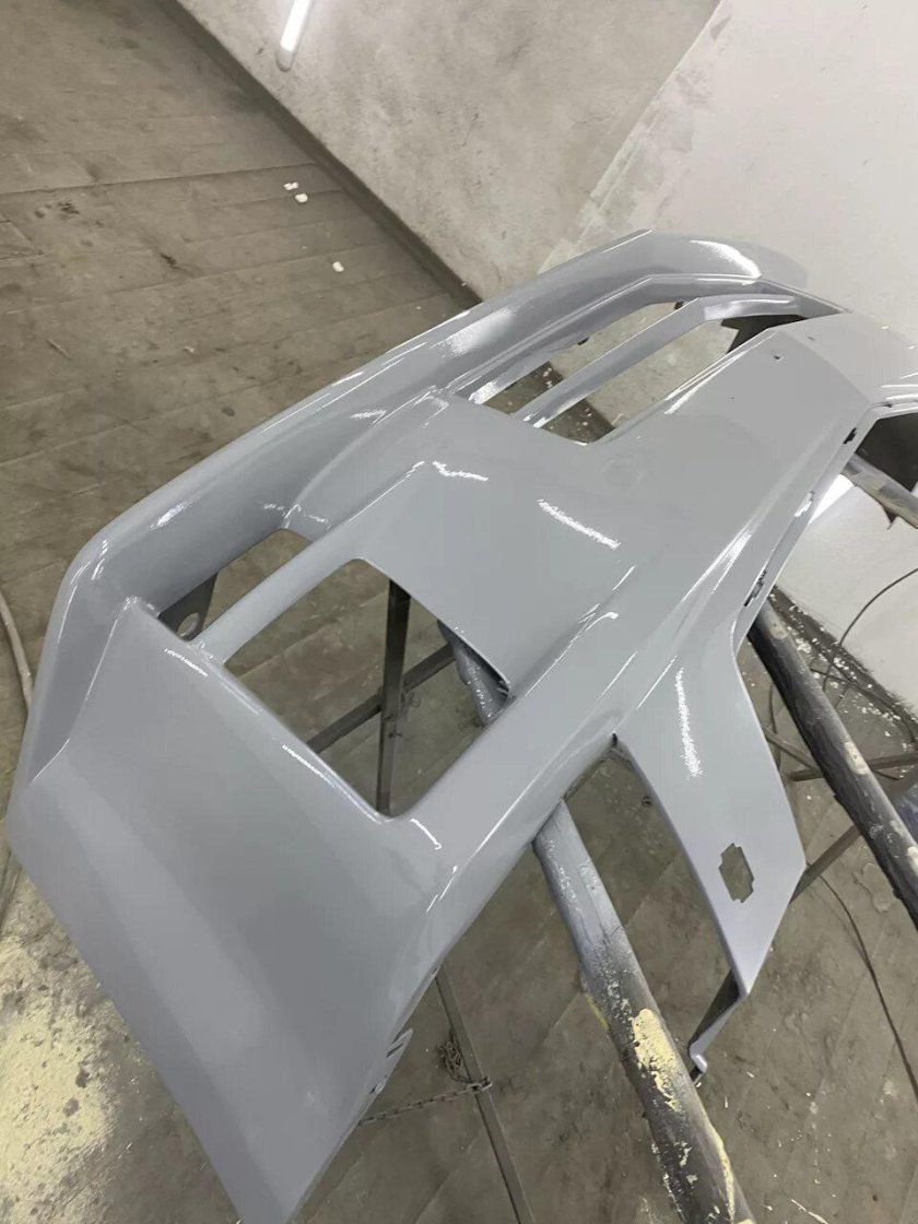 Cadillac SRX передний бампер