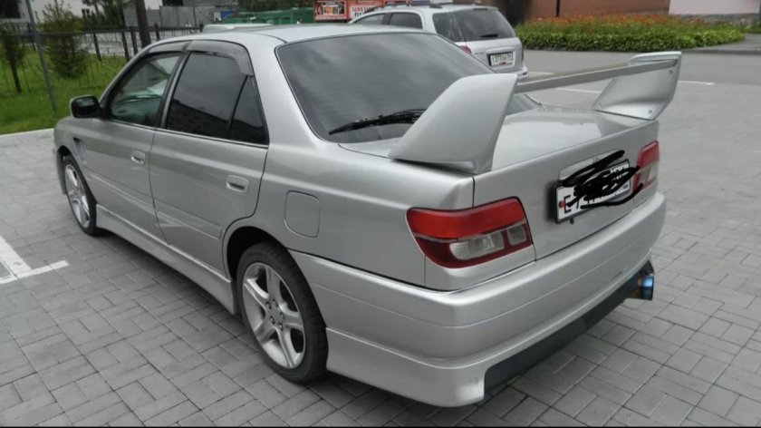 Тойота Карина 211