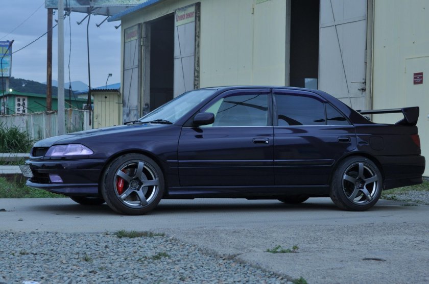 Toyota Carina 7g
