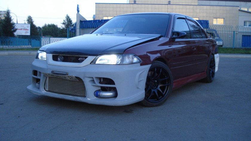 Тойота Карина 211