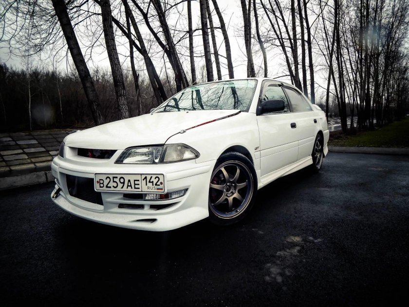 Тойота Карина 211