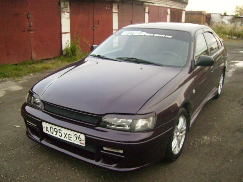 Тойота Карина улыбка 1996