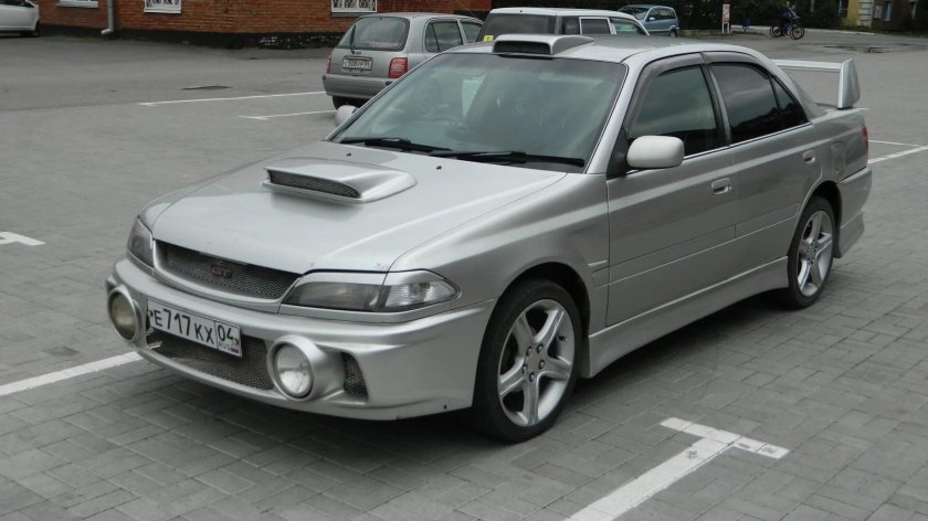 Тойота Карина АТ 211