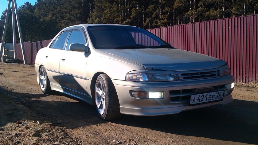 Тойота Карина АТ 190