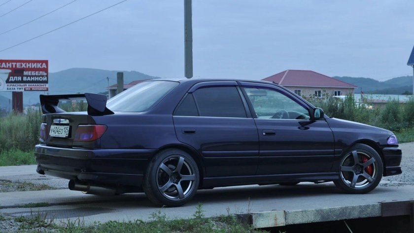 Тойота Карина 211