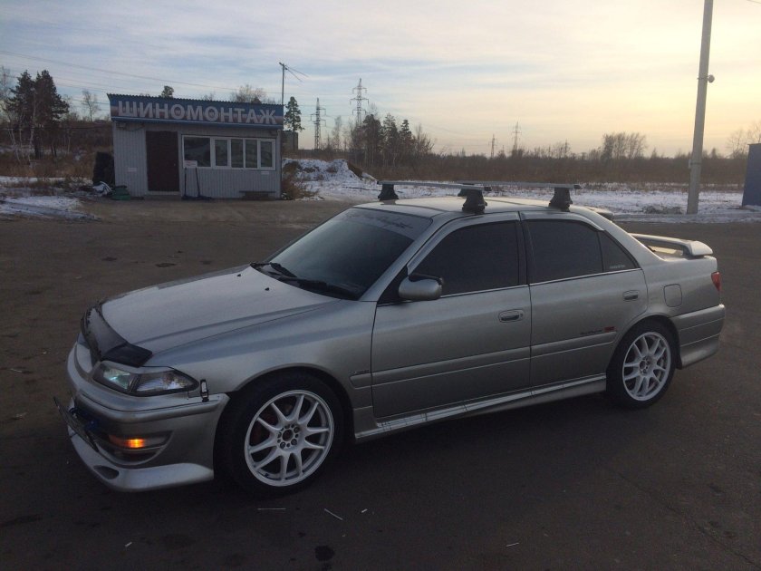 Тойота Карина на 16 дисках