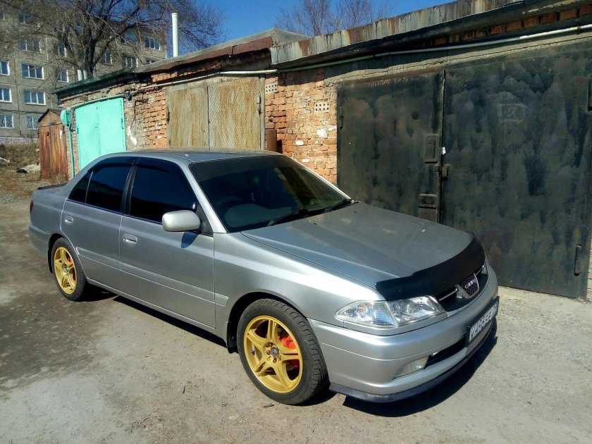 Toyota Carina 7g