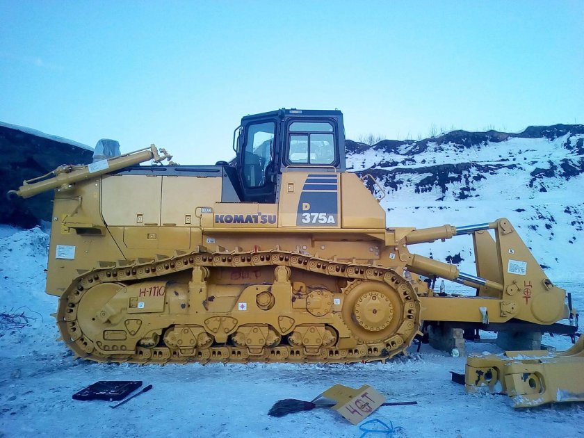 Бульдозер Komatsu d375