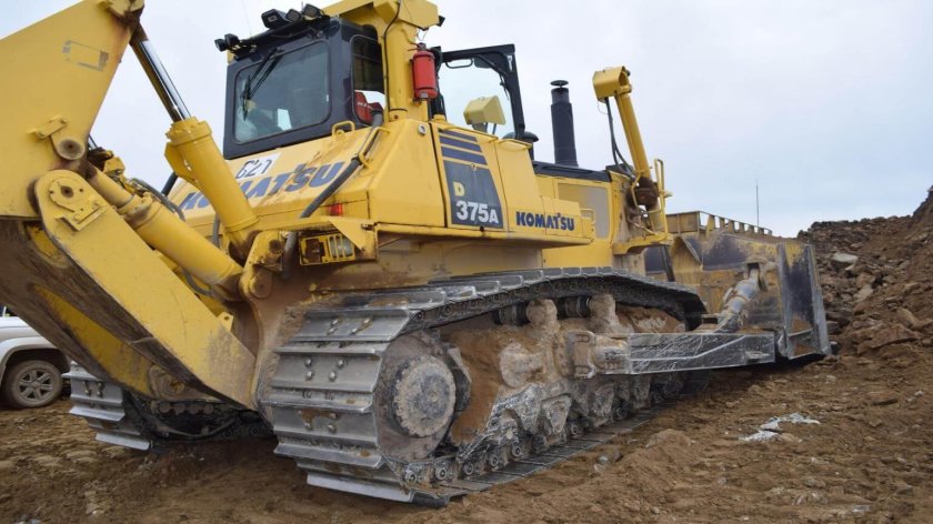 Бульдозер Komatsu d375