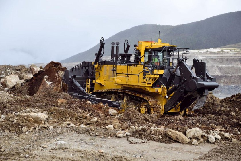 Бульдозер Komatsu d375