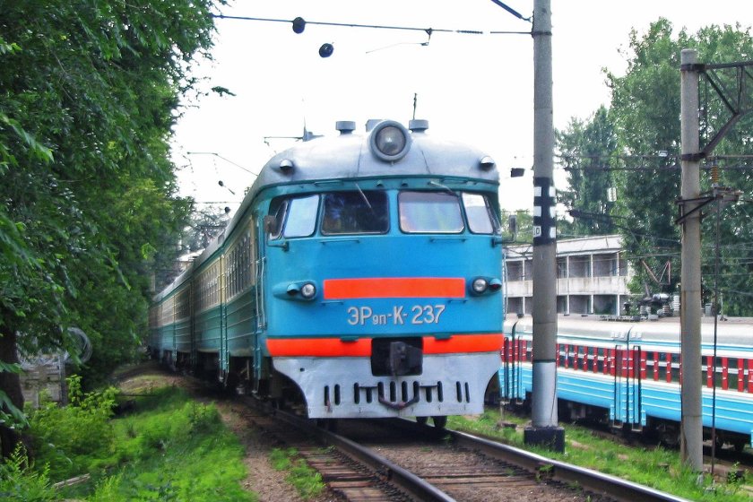 Эр1 электропоезд