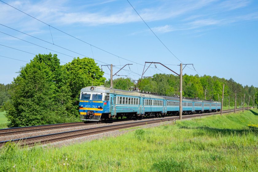 Пассажирский электропоезд