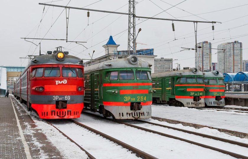 Эр9 электропоезд