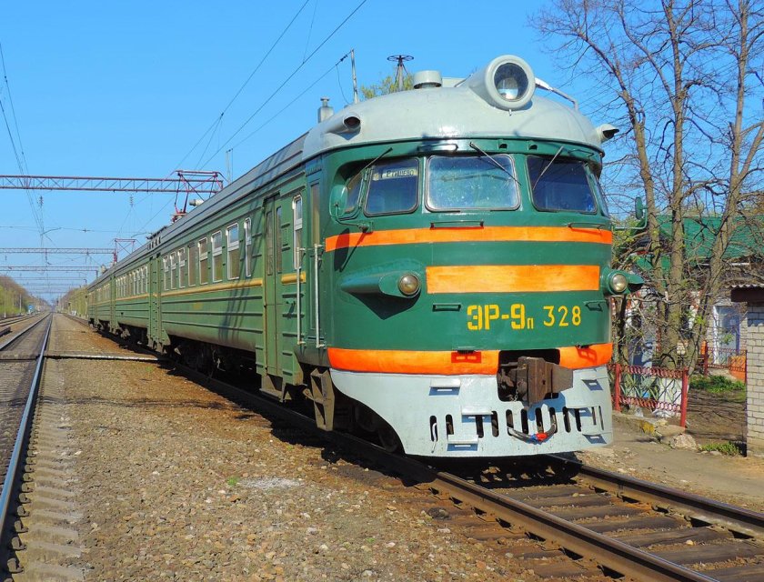 Электропоезд эр9пк 328
