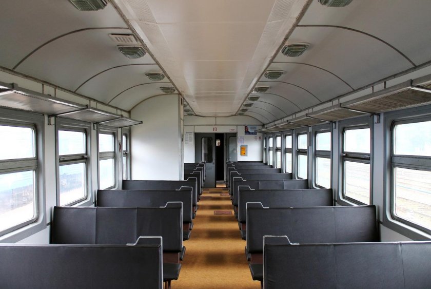 Салон вагона эр2т