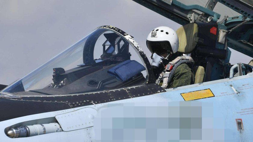 Кабина истребителя