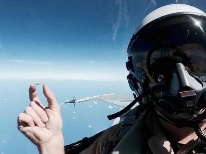 Летчик истребитель