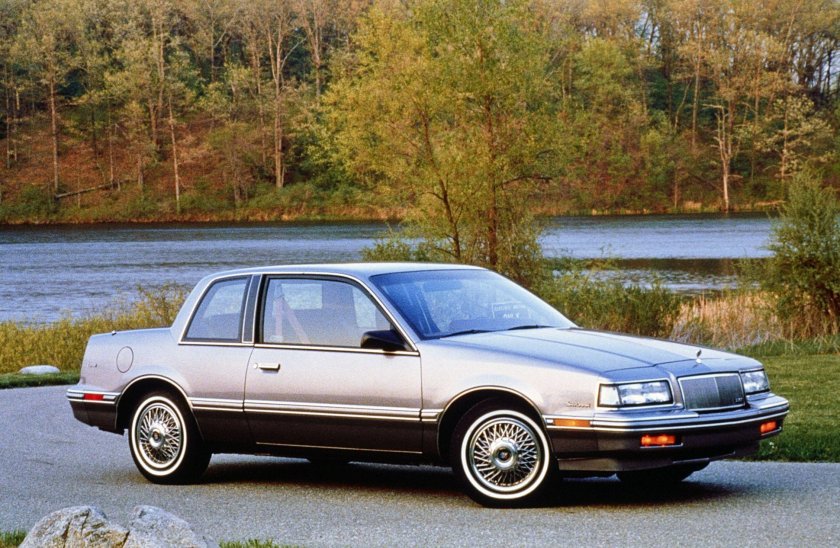 Бьюик Скайларк 1986