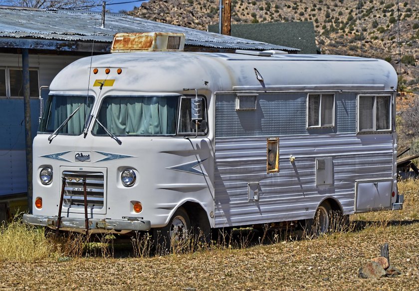 Автодом Chinook Destiny XL 2400