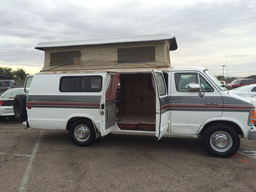 Dodge Ram van Camper
