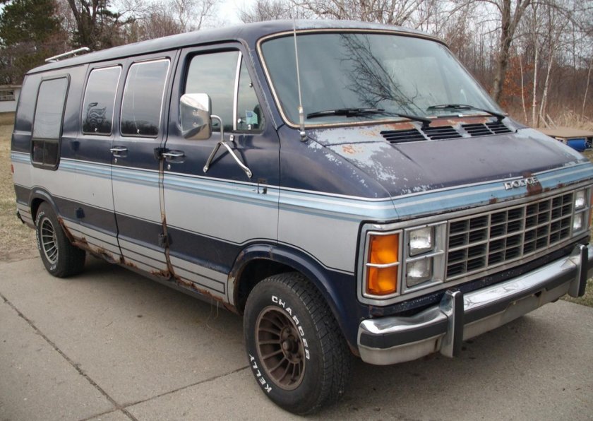 Dodge Ram van 250