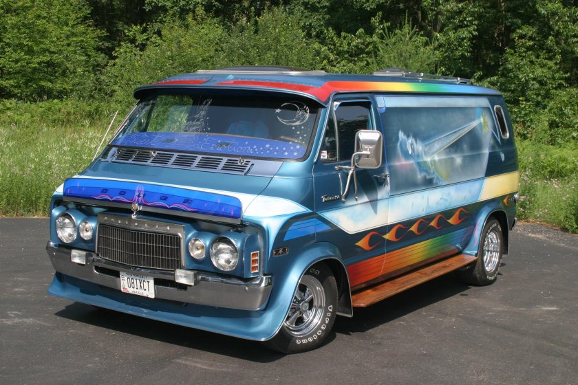 Dodge Ram van Custom