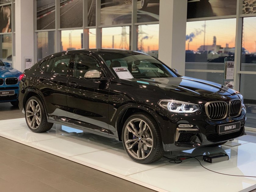 BMW x4 черный