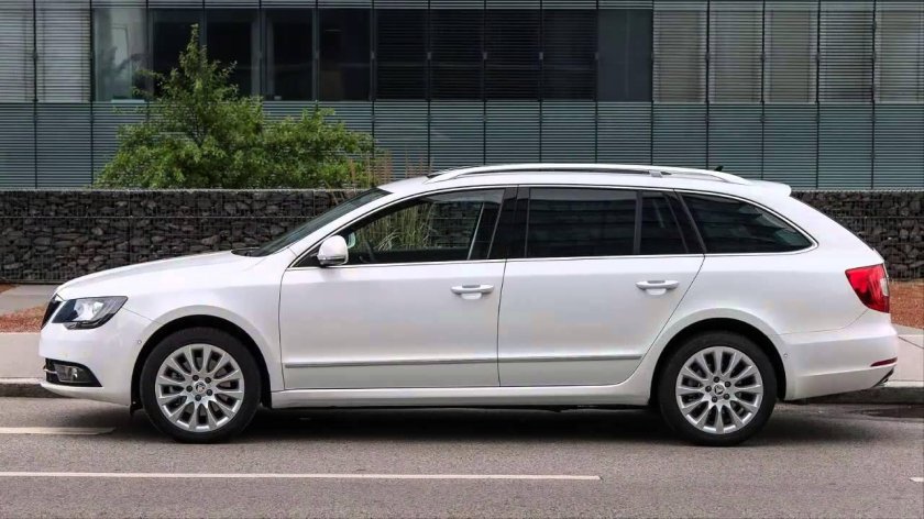 Skoda Superb Combi 2013